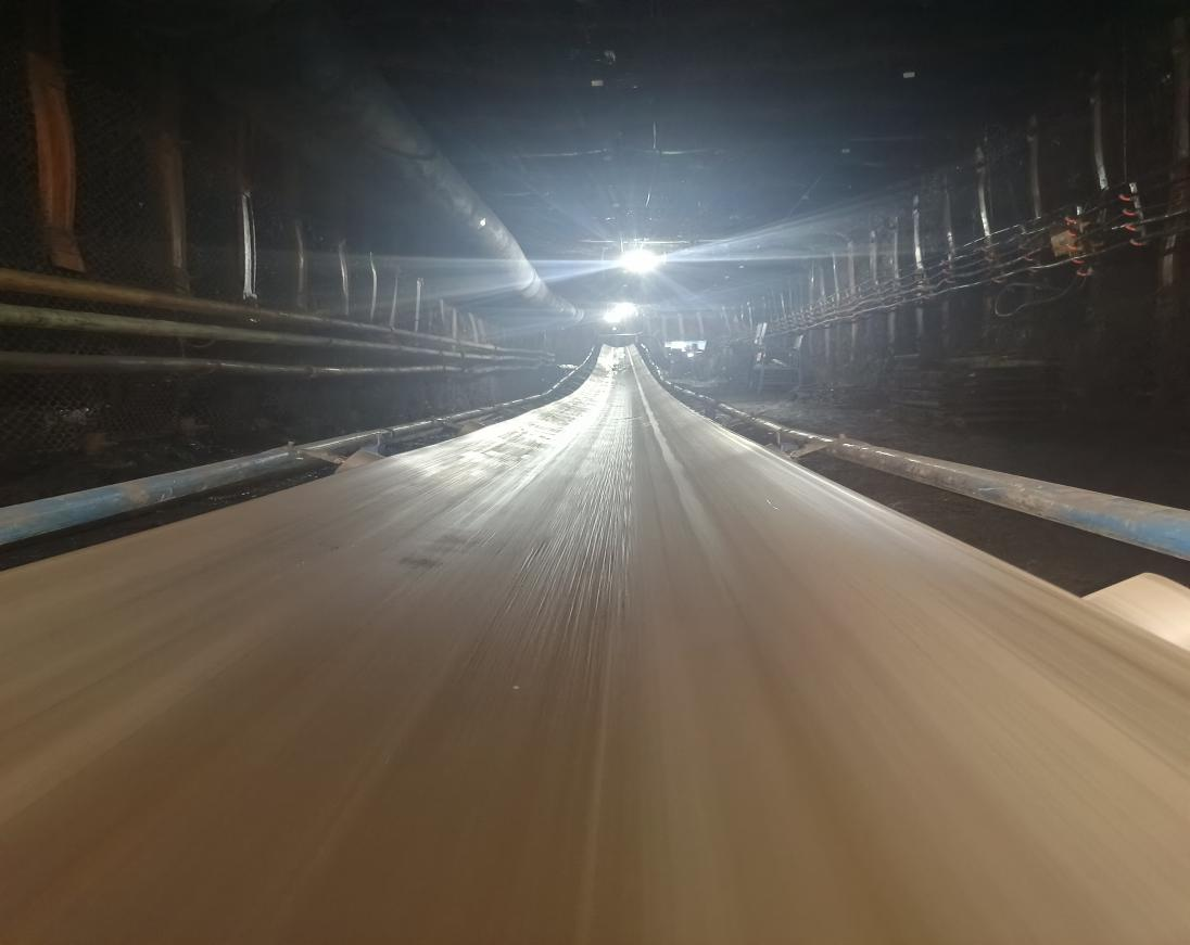 红旗煤矿持续推进运输系统优化，全力助推矿井生产高效运转1